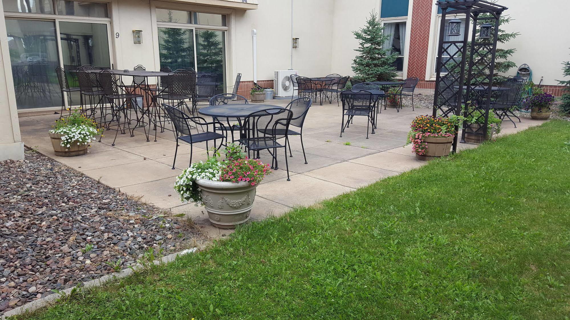 Hibbing Park Hotel Exteriör bild