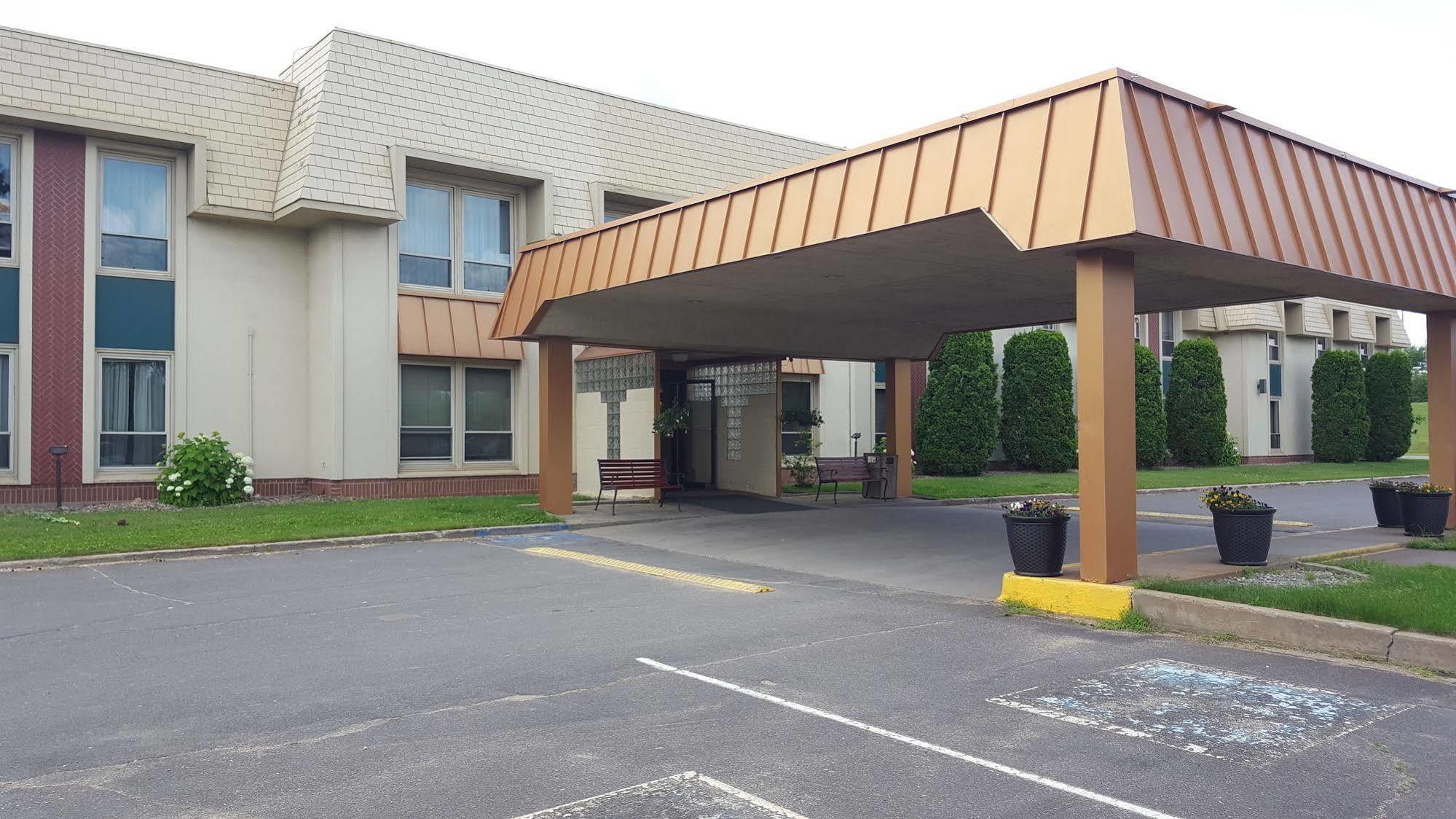 Hibbing Park Hotel Exteriör bild
